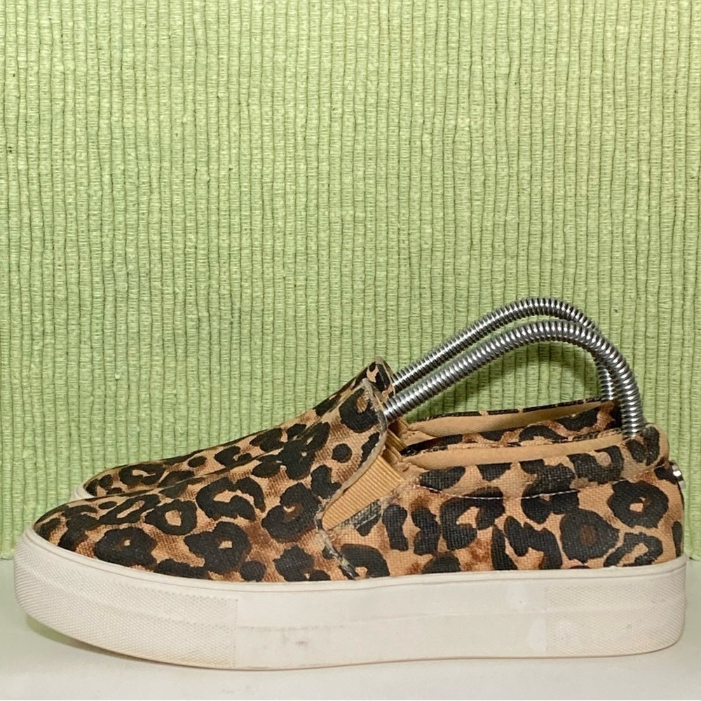 Steve Madden Womens Leopard Print Canvas Slip On Casual Sneakers Shoes SZ US 8 - Picture 2 of 11